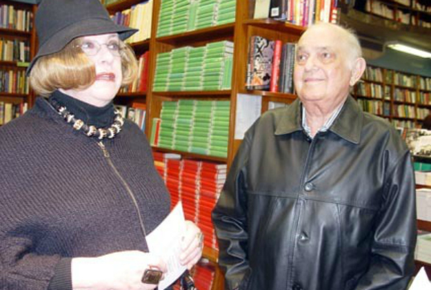 Edla e Magaldi em lançamento de livro em 2009