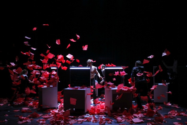 A versão de Hamlet pelo lituano Oskaras Korsunovas na 1ª MITsp, em 2014